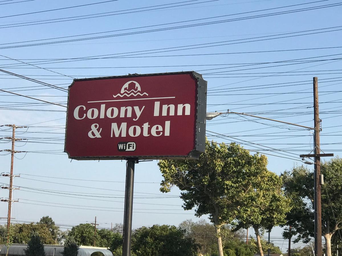Colony Inn Motel Беллфлауэр Экстерьер фото